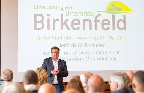 Begrüßung der Anwesenden durch Bürgermeister Steiner